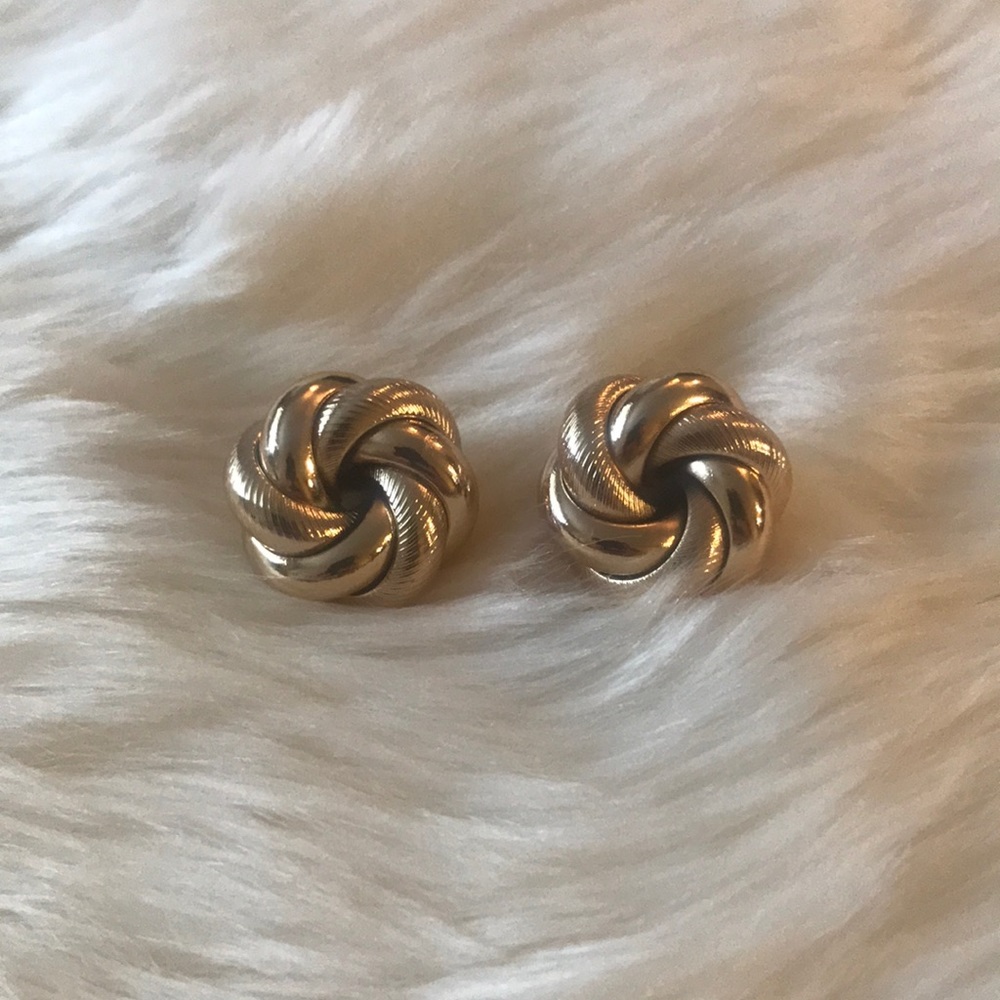 BRAND NEW ModCloth earrings